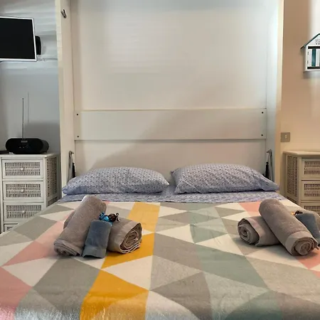 Apartment Sea Porto Sole Vista Mare Con Posto Auto E Piscina Sanremo